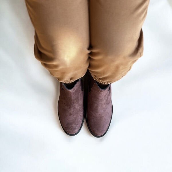 Kahve Lüx Süet İki Yandan Lastikli Kalın Topuklu Yuvarlak Burunlu Kadın Chelsea Bot