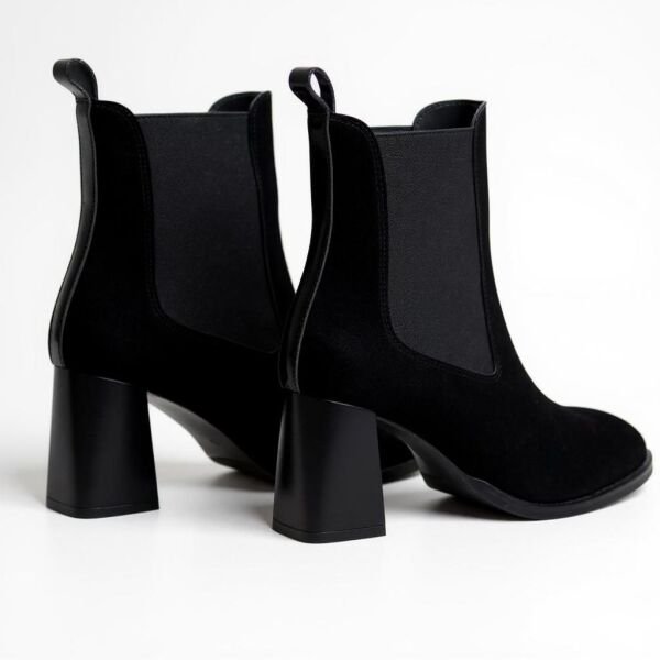 Siyah Süet Hakiki Deri İki Yandan Lastikli Kadın Kare Burunlu Kalın Topuklu Bot