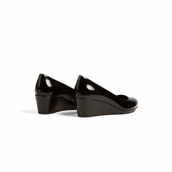 Siyah Rugan Feta Tabanlı Kadın Günlük Rahat Ayakkabı