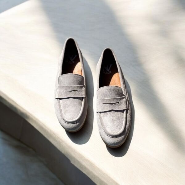 Gri Süet Kadın Loafer