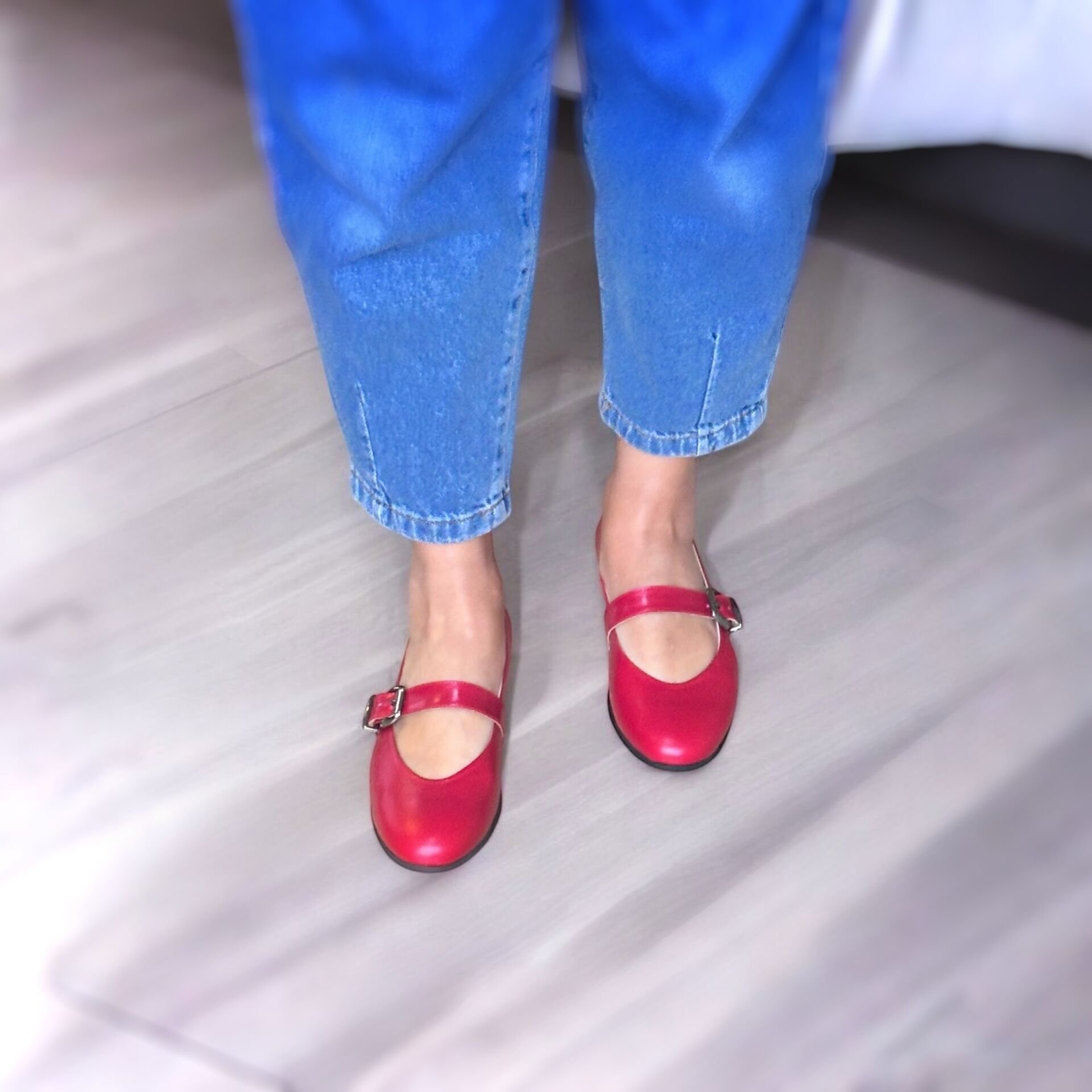 Kırmızı Hakiki Deri Babet