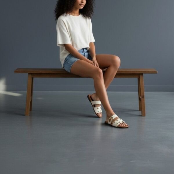 Bej Keten Aksesuar Detaylı İçten Lastikli Kare Burunlu Terlik