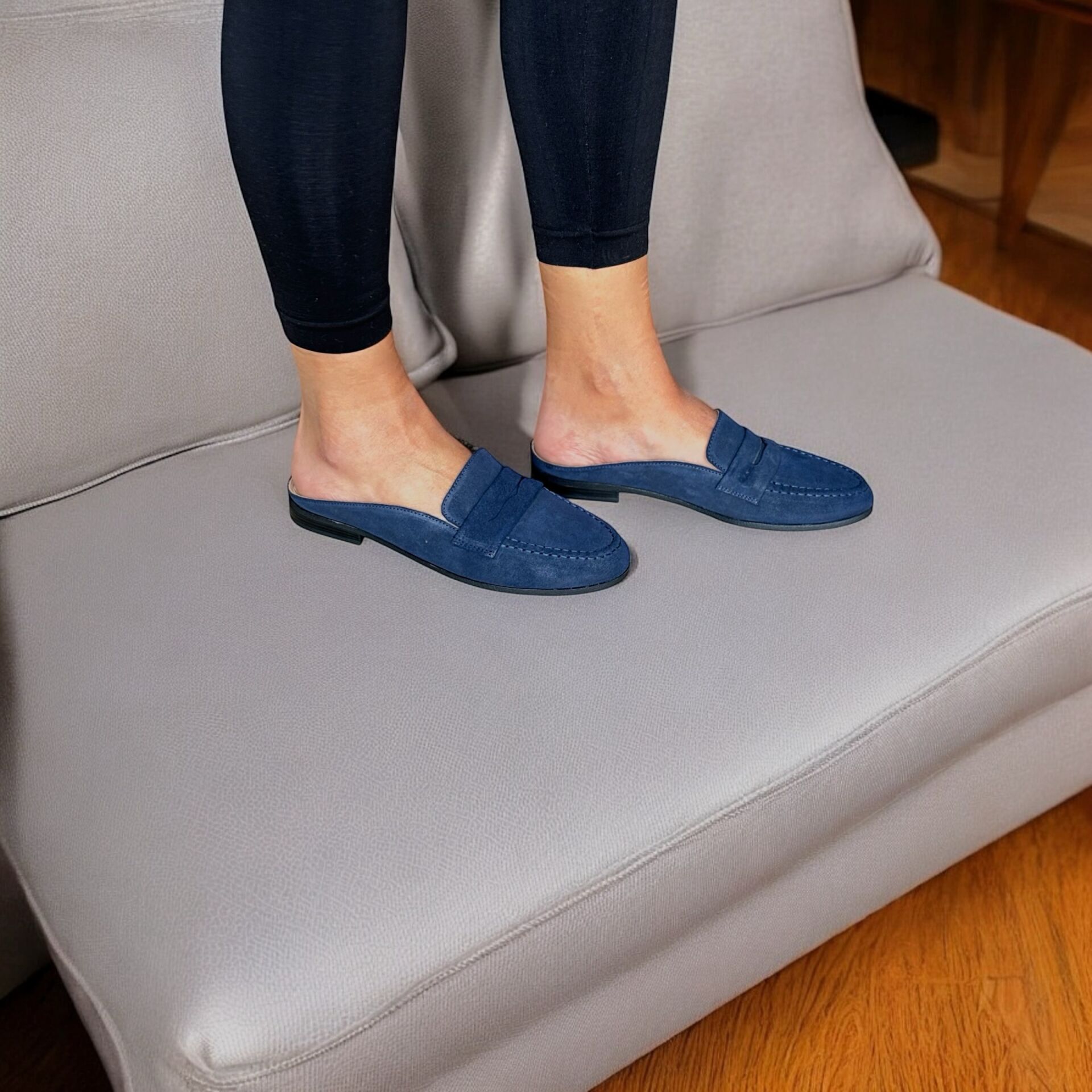 Lacivert Süet Hakiki Deri Kadın Düz Terlik