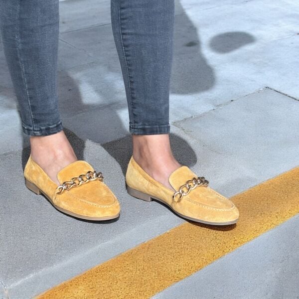 Hardal Süet Hakiki Deri Gold Zincirli Kadın Loafer Ayakkabı