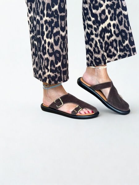 Kahve Süet Hakiki Deri İki Tokalı Kadın Sabo Terlik