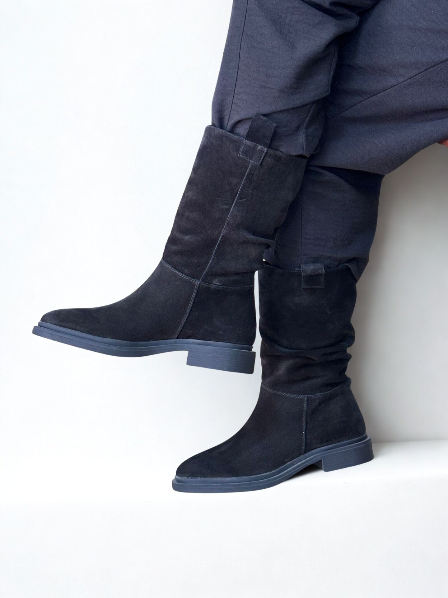 Siyah Süet Hakiki Deri Körüklü Rahat Kadın Günlük Çizme