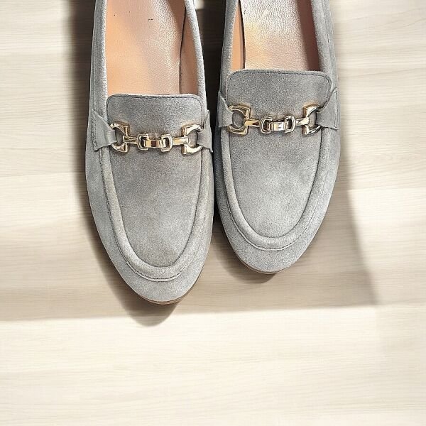 Gri Süet Hakiki Deri Zincirli Kadın Loafer Ayakkabı