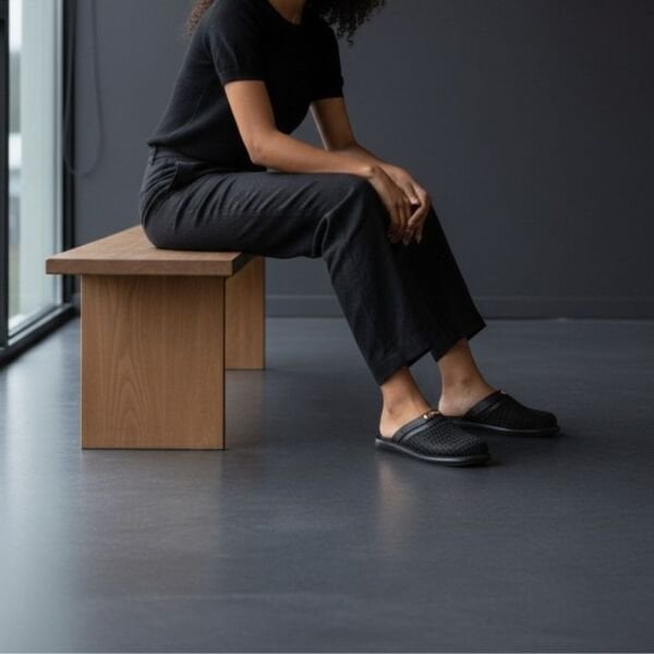 Siyah File Toka Detaylı Kadın Sabo Terlik