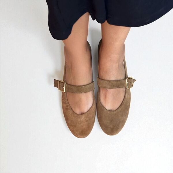 Camet Süet Hakiki Deri Yuvarlak Burunlu Tokalı Kadın Babet