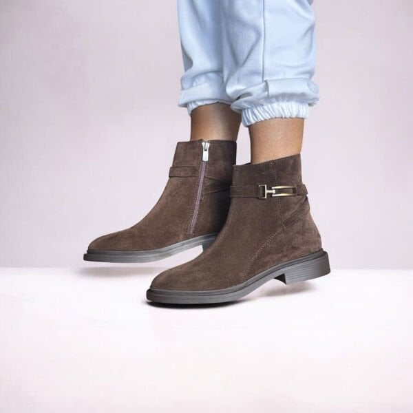 Kahve Süet Hakiki Deri Antik Toka Aksesuarlı Kadın İçten Fermuarlı Bot