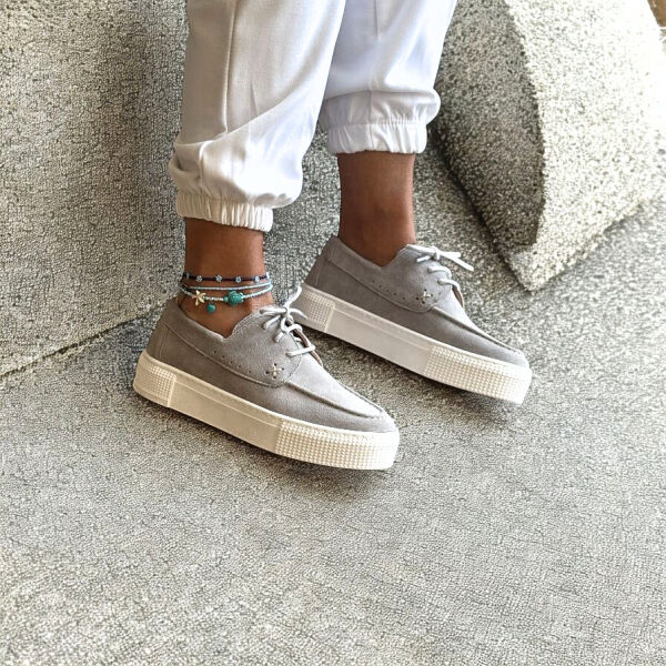 Gri Süet Hakiki Deri Kadın Günlük Rahat Bağcıklı Ayakkabı