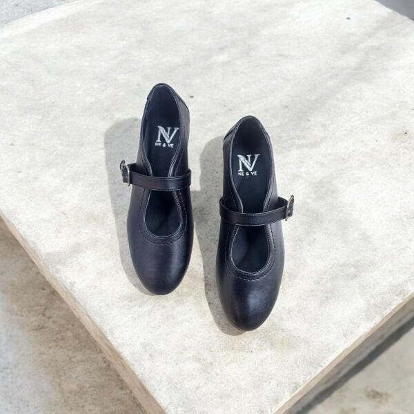 Siyah Deri Tokalı Kadın Babet