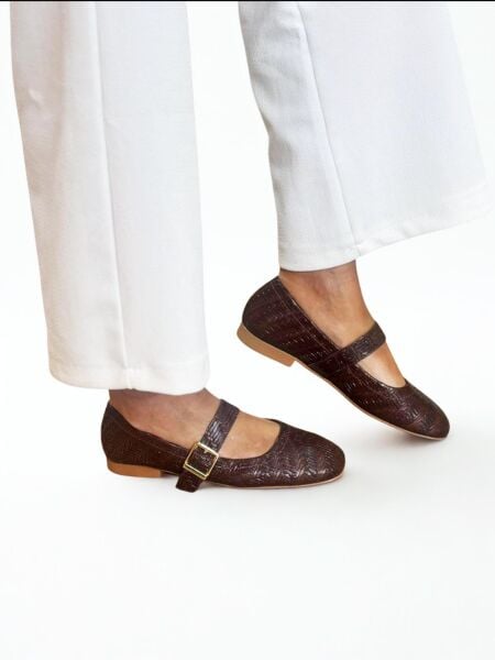 Kahve Hakiki Deri Örgü Desen Baskılı Kare Burunlu Tek Bantlı Kadın Şık ve Rahat Babet