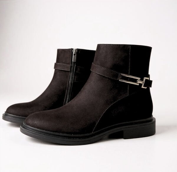 Siyah Süet Hakiki Deri Toka Aksesuarlı Kadın İçten Fermuarlı Bot