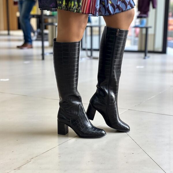 Siyah Deri Kroko Baskı Diz Altı İçten Fermuarlı Kadın Kalın Topuklu Çizme