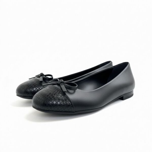 Siyah Deri Yılan Baski Garnili Biye Detaylı Kadın Babet