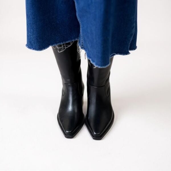 Siyah Deri İçten Yarım Fermuarlı Orta Topuklu Kadın Bot