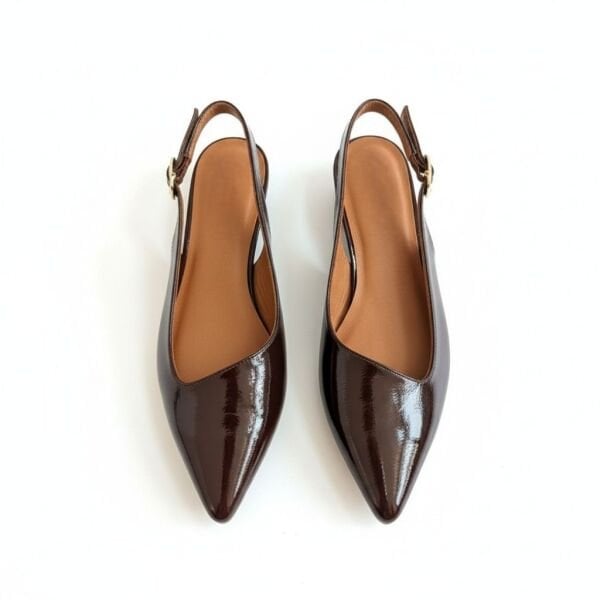 Kahve Rugan Sivri Burun Tokalı Kadın Babet