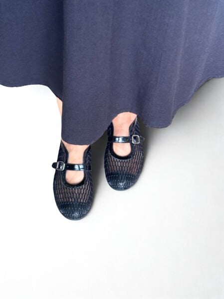 Siyah File Bantlı Kadın Şık ve Rahat Babet