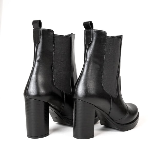 Siyah Deri İki Yandan Lastikli Kadın Kalın Topuklu Chelsea Bot