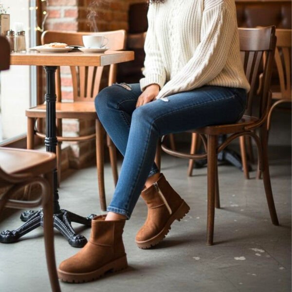 Taba Lüx Süet Fermuarlı İçi Peluş Astarlı Kadın Günlük Bot