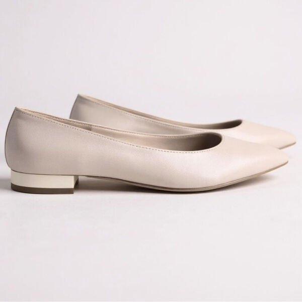 Bej Hakiki Deri Sivri Burun Şık Ve Rahat Günlük Babet