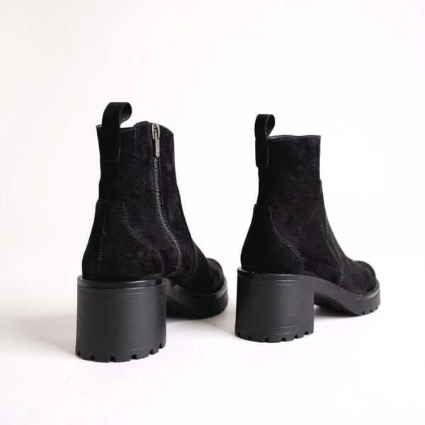 Siyah Süet Hakiki Deri Fermuarlı Kadın Kalın Topuklu Bot