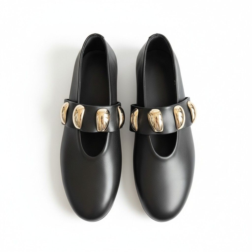 Siyah Hakiki Deri Gold Aksesuar Detaylı Lastikli Kadın Şık ve Rahat Babet