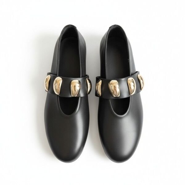 Siyah Hakiki Deri Gold Aksesuar Detaylı Lastikli Kadın Şık ve Rahat Babet