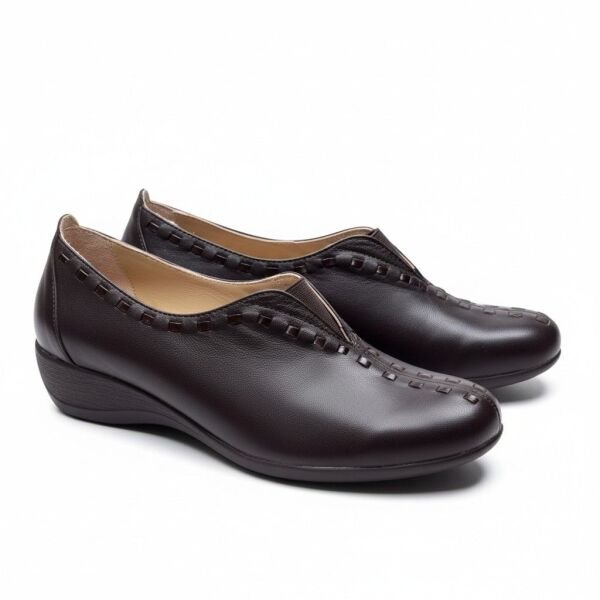 Kahve Deri Ortopedik Biyeli Lastik Detaylı Kadın Klasik Anne Ayakkabısı