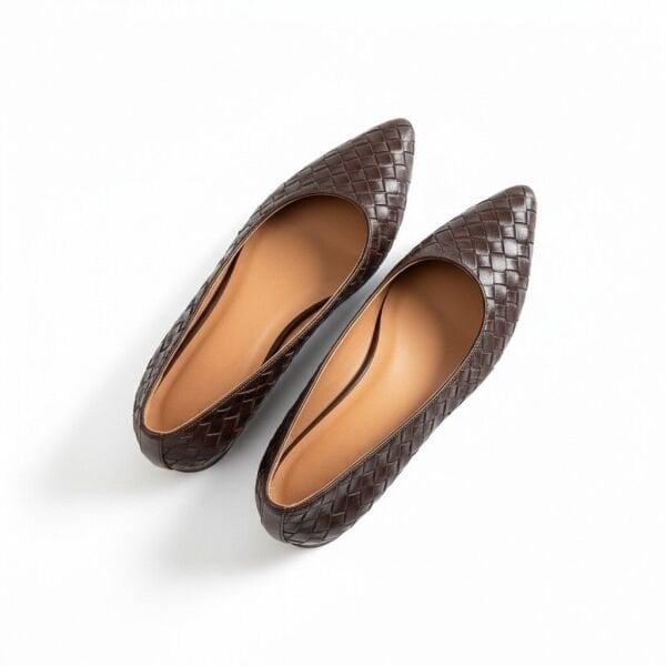 Kahve Hakiki Deri Örgü Detaylı Kadın Sivri Burun Şık ve Rahat Babet