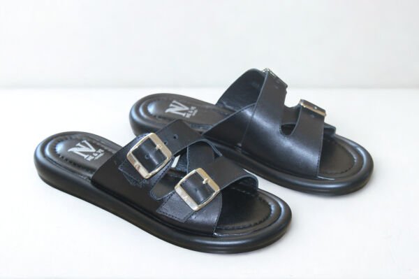 Siyah Hakiki Deri Kadın Tokalı Terlik