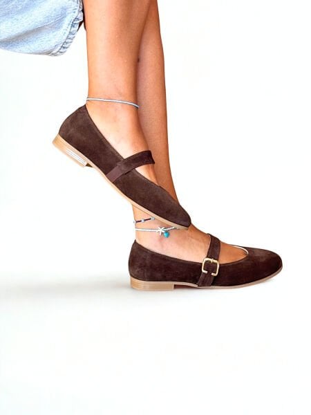 Kahve Süet Hakiki Deri Yuvarlak Burunlu Tokalı Kadın Babet