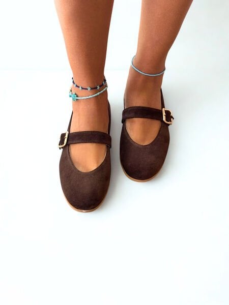 Kahve Süet Hakiki Deri Yuvarlak Burunlu Tokalı Kadın Babet