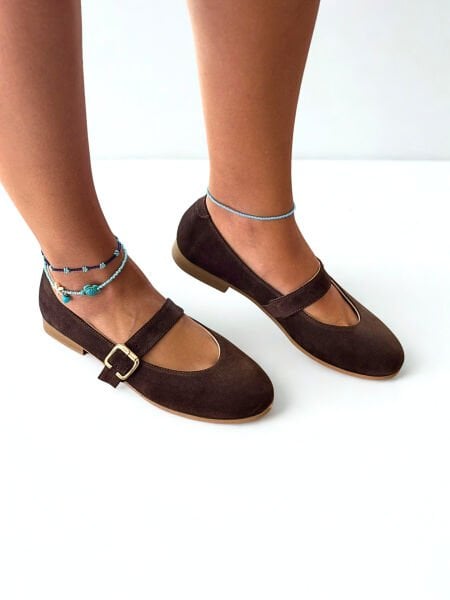 Kahve Süet Hakiki Deri Yuvarlak Burunlu Tokalı Kadın Babet