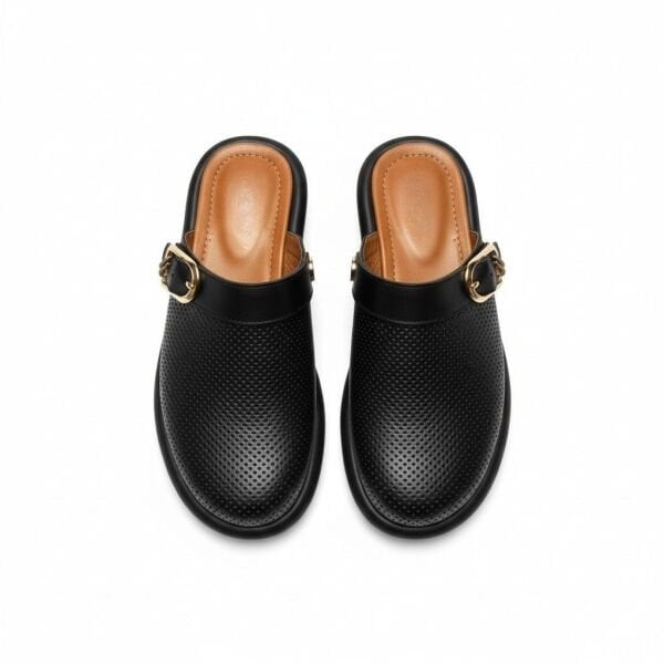 Siyah Hakiki Deri İğne Zamba Detaylı Tokalı Kadın Sabo Terlik